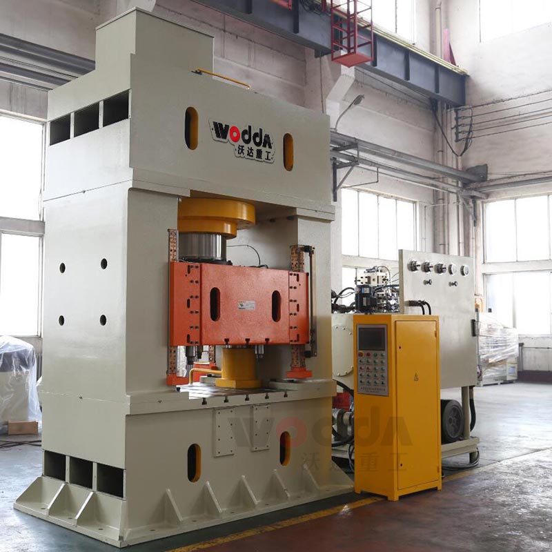 熱模段油壓機(jī)