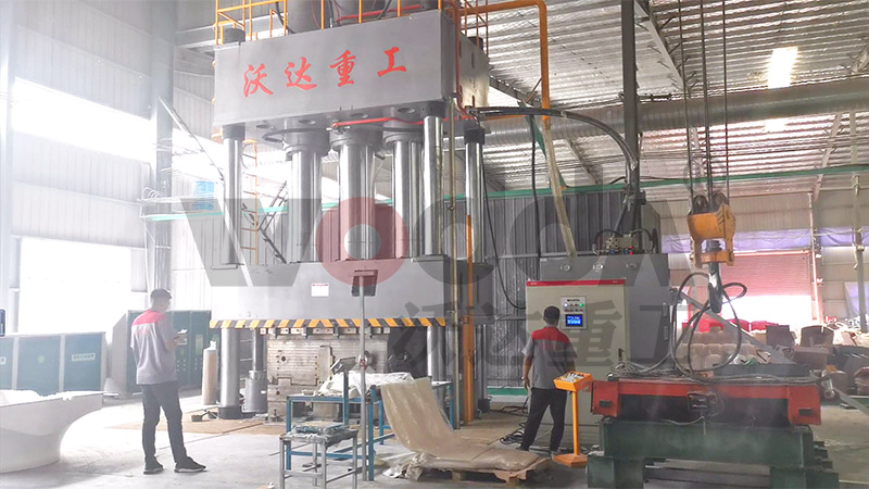 玻璃鋼風(fēng)機(jī)外殼油壓機(jī)