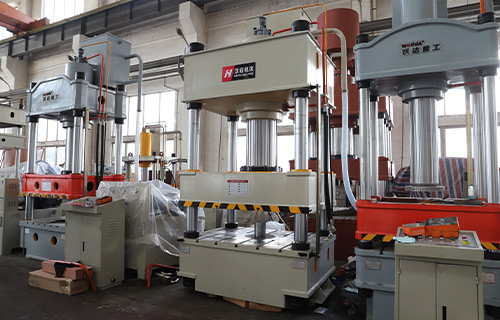 四柱油壓機液壓系統(tǒng)工作原理詳解(附液壓原理圖)