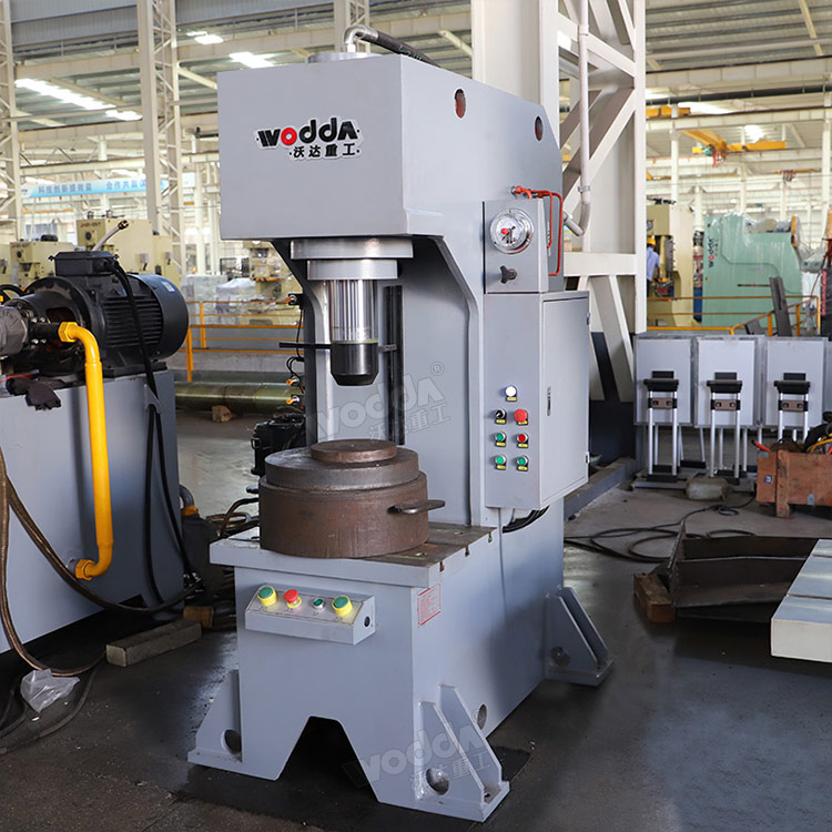 100噸單臂油壓機