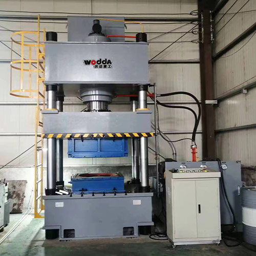 500噸不銹鋼水箱板油壓機(jī)