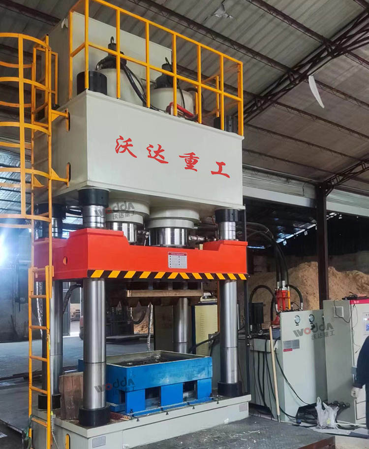 木屑托盤成型油壓機(jī).jpg