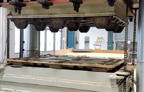 木屑托盤成型油壓機(jī)簡介