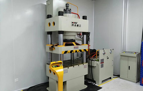 如何選擇可靠的油壓機廠家？